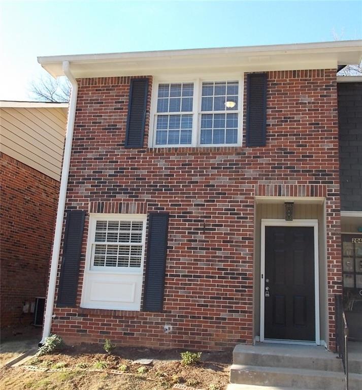 2040 Kings Gate Cir. #D, Snellville, GA 30078