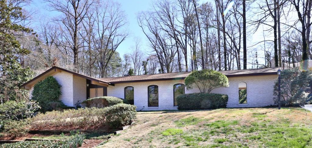 2045 Renault Ln., Atlanta, GA 30345