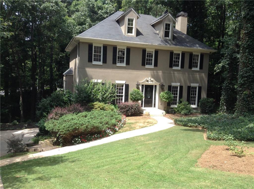 9305 Bluejack Ln., Roswell, GA 30076