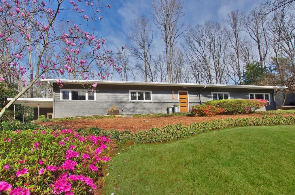 882 Barton Woods Rd., Atlanta, GA 30307