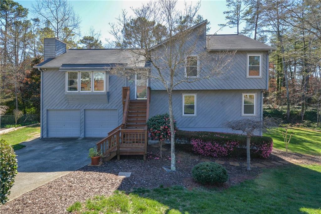 2096 Ravenwood Ct., Marietta, GA 30066