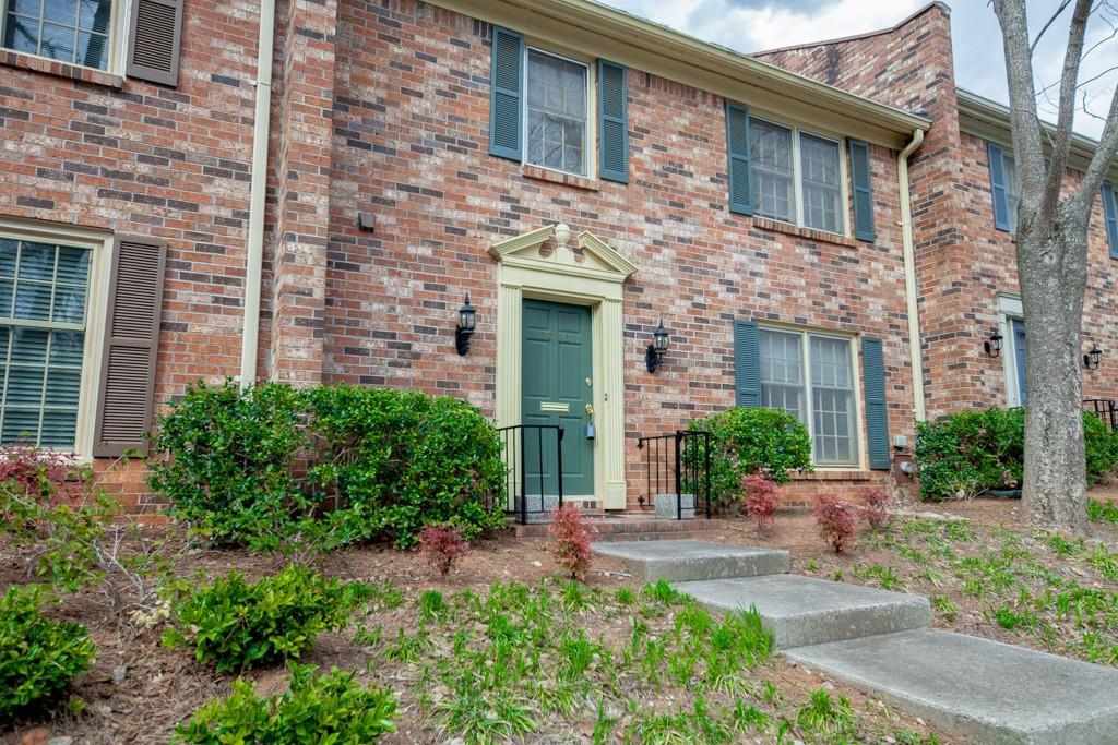 2396 Leafgate Rd., Decatur, GA 30033