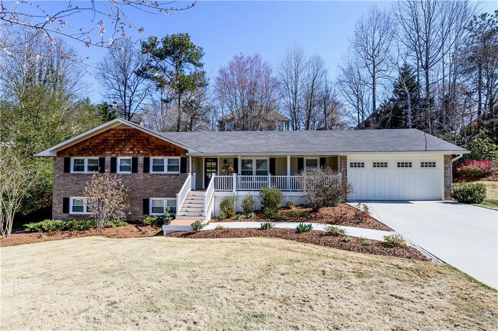 2515 Kingsland Ct., Dunwoody, GA 30360