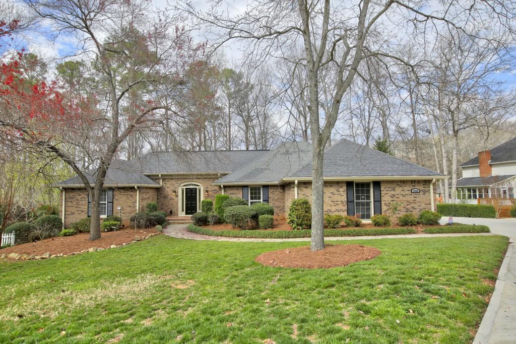 1065 Mountain Ivy Dr., Roswell, GA 30075