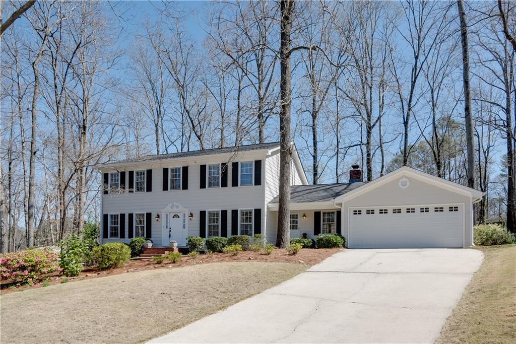 2589 Midvale Forest Dr., Tucker, GA 30084