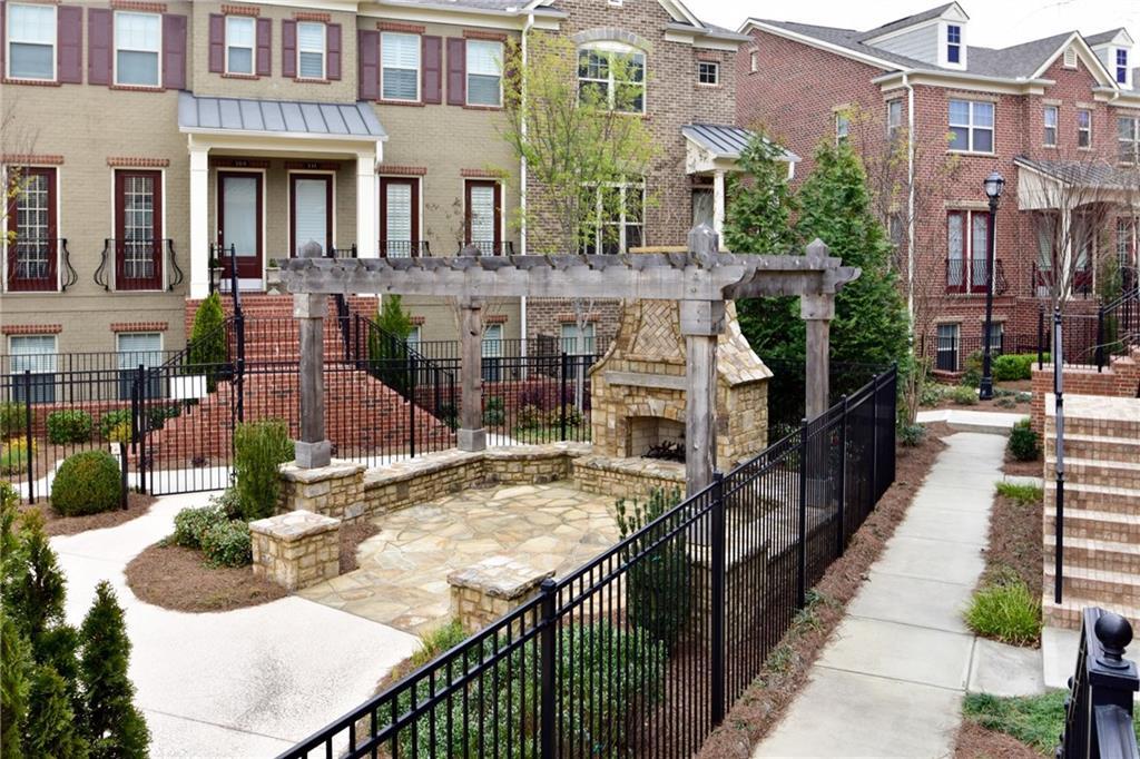 308 Alderwood Ln., Atlanta, GA 30328