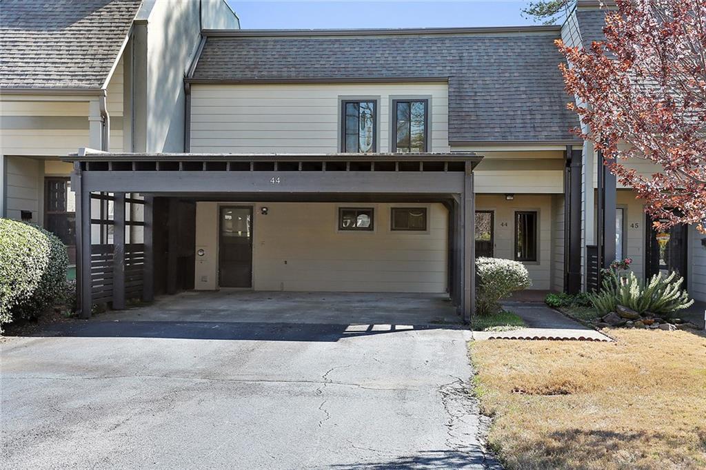 44 Forrest Pl., Sandy Springs, GA 30328