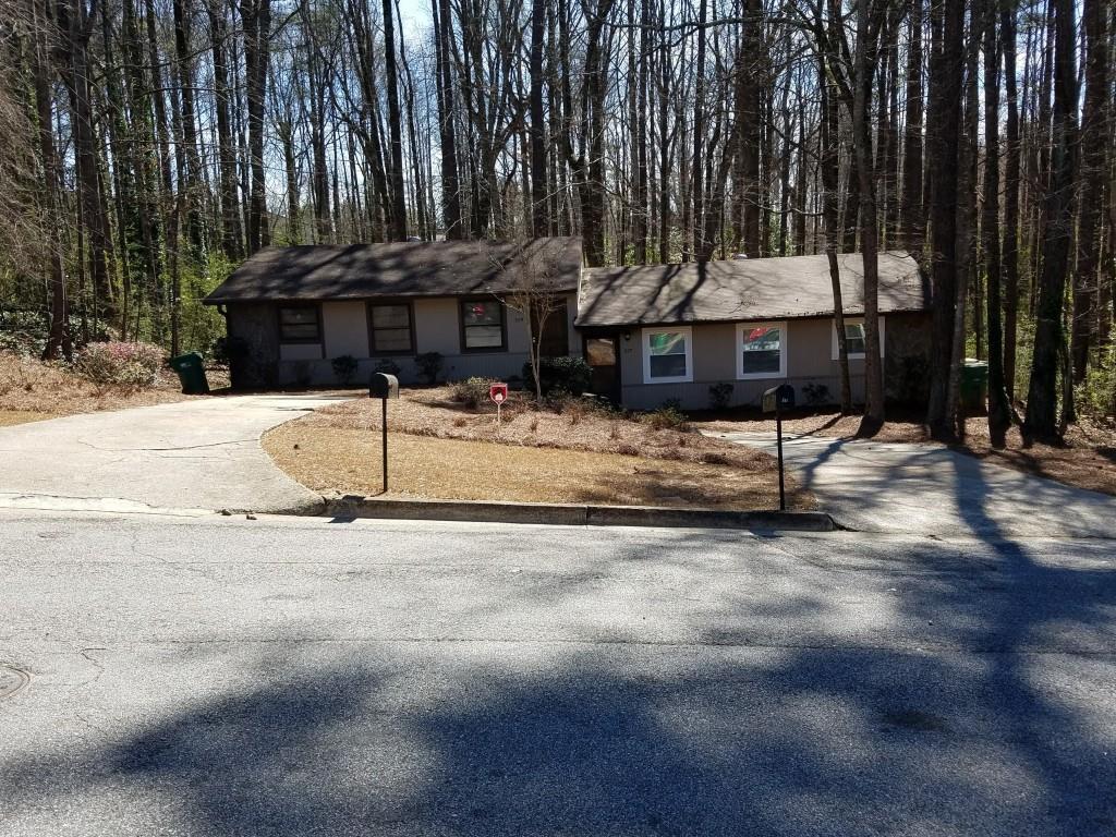 527 Evergreen Ter., Forest Park, GA 30297