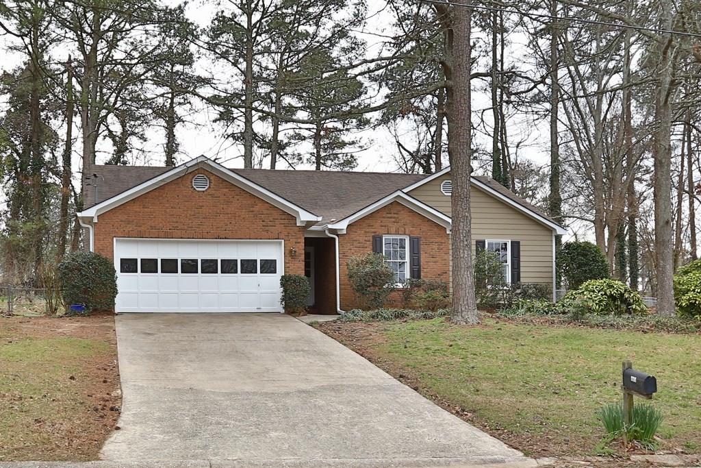 171 Muddy River Rd., Lawrenceville, GA 30043