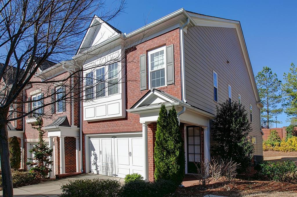 7110 Lowery Oak Dr., Roswell, GA 30075