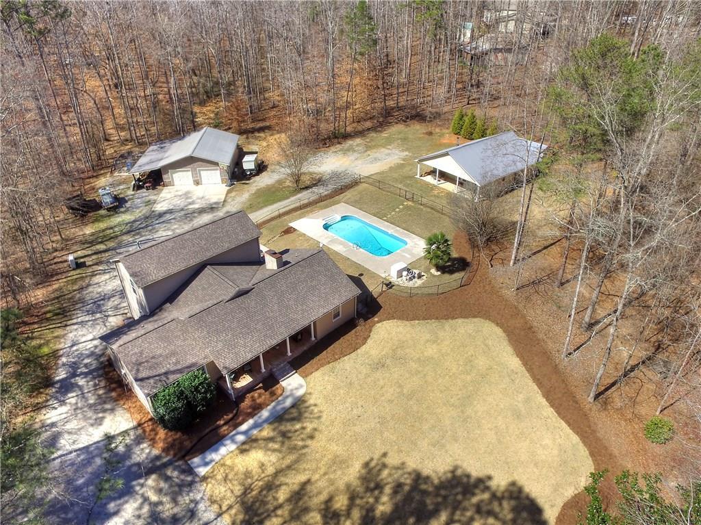 1359 Shine Dr., Douglasville, GA 30134