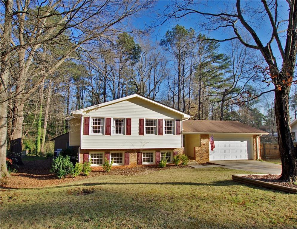 2675 Leafmore Dr., Smyrna, GA 30082