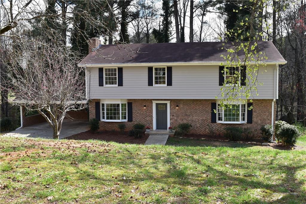 5027 Chestnut Forest Ct., Dunwoody, GA 30360