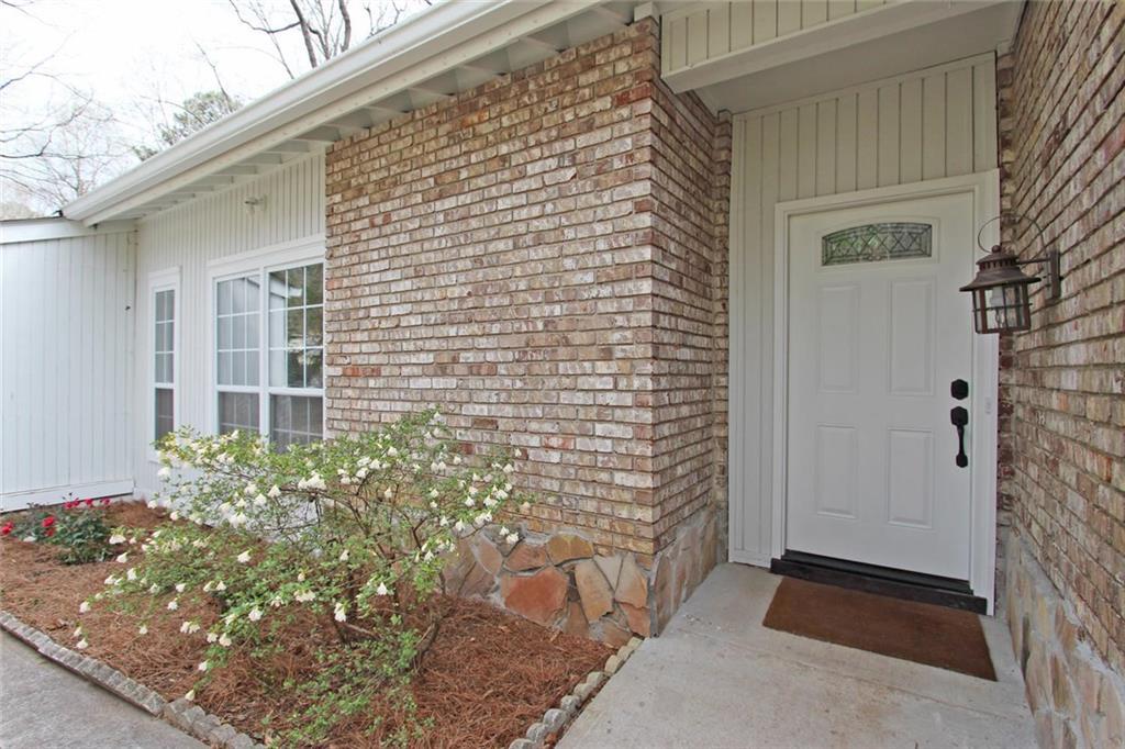 3000 Cedar Knoll Dr., Roswell, GA 30076