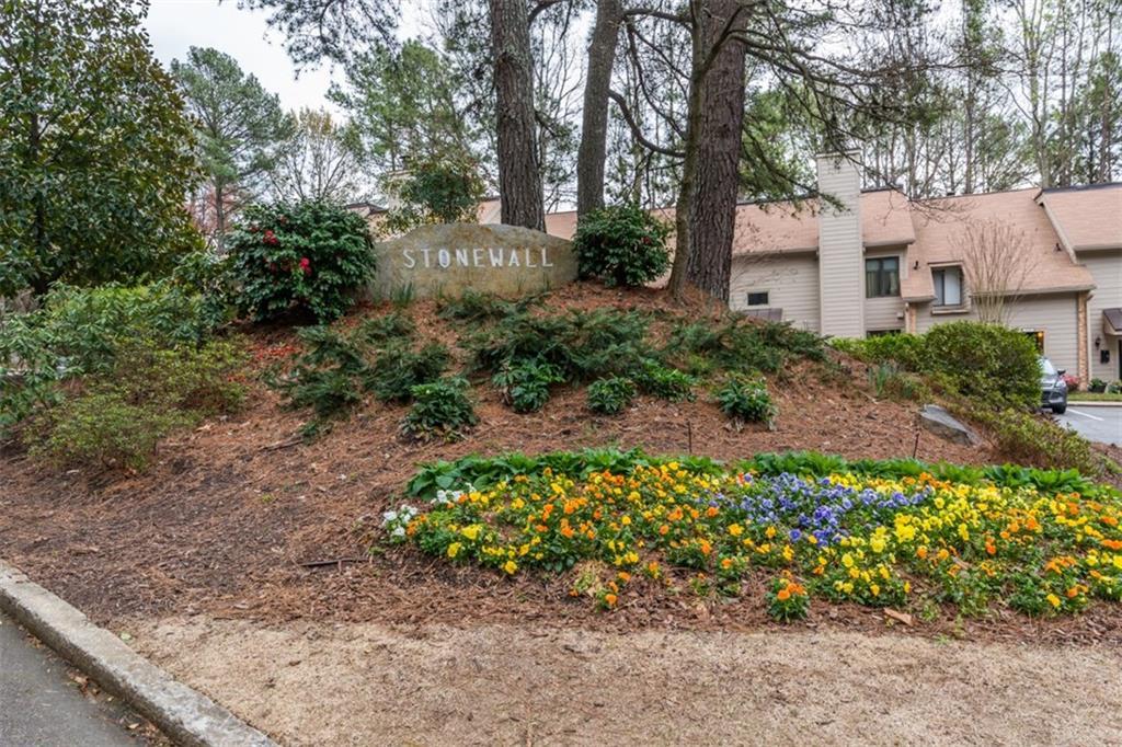 3510 Stonewall Pl., Atlanta, GA 30339
