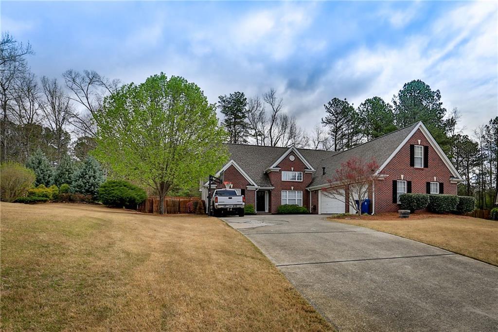 2890 Jay Oak Dr., Dacula, GA 30019