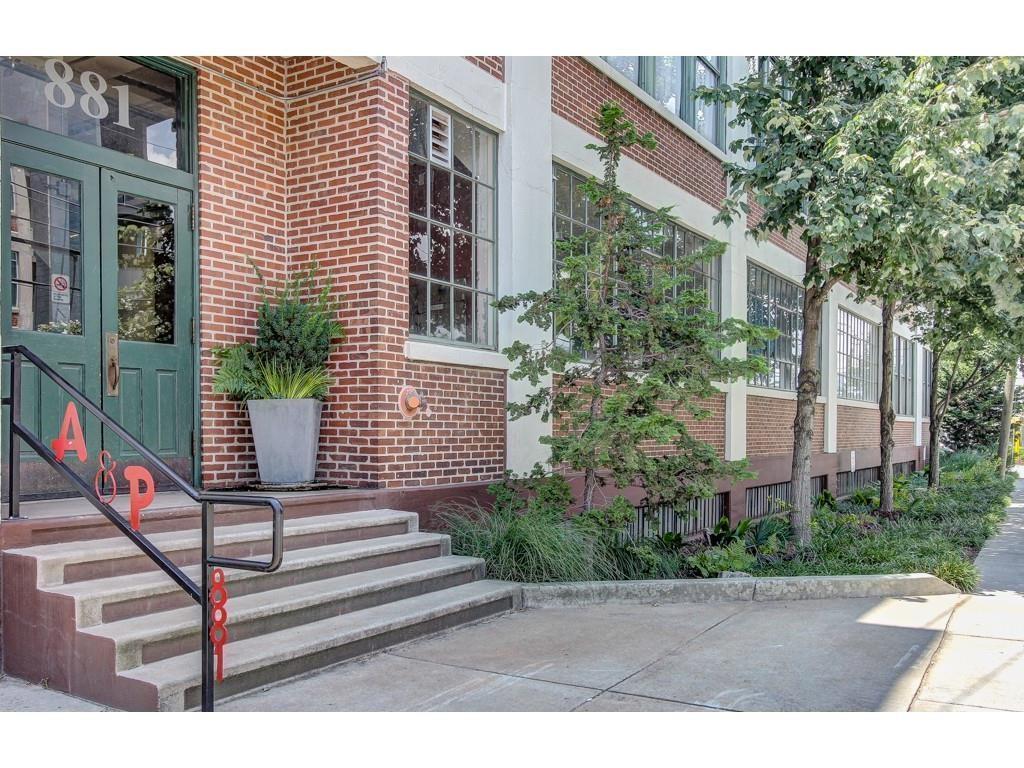881 Memorial Dr. #213, Atlanta, GA 30316