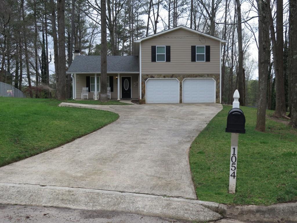 1054 Camp Creek Dr., Lilburn, GA 30047