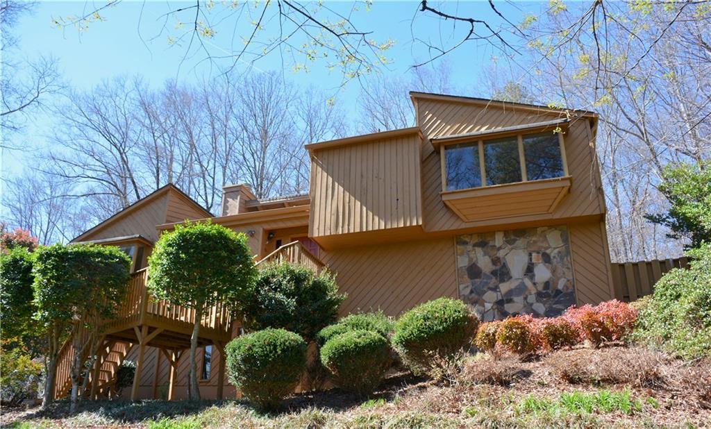 10840 Shallowford Rd., Roswell, GA 30075