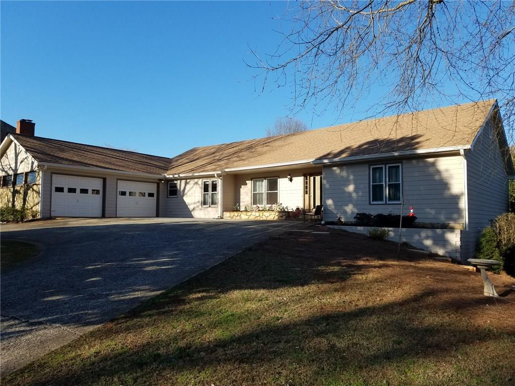 560 Saddle Creek Cir., Roswell, GA 30076
