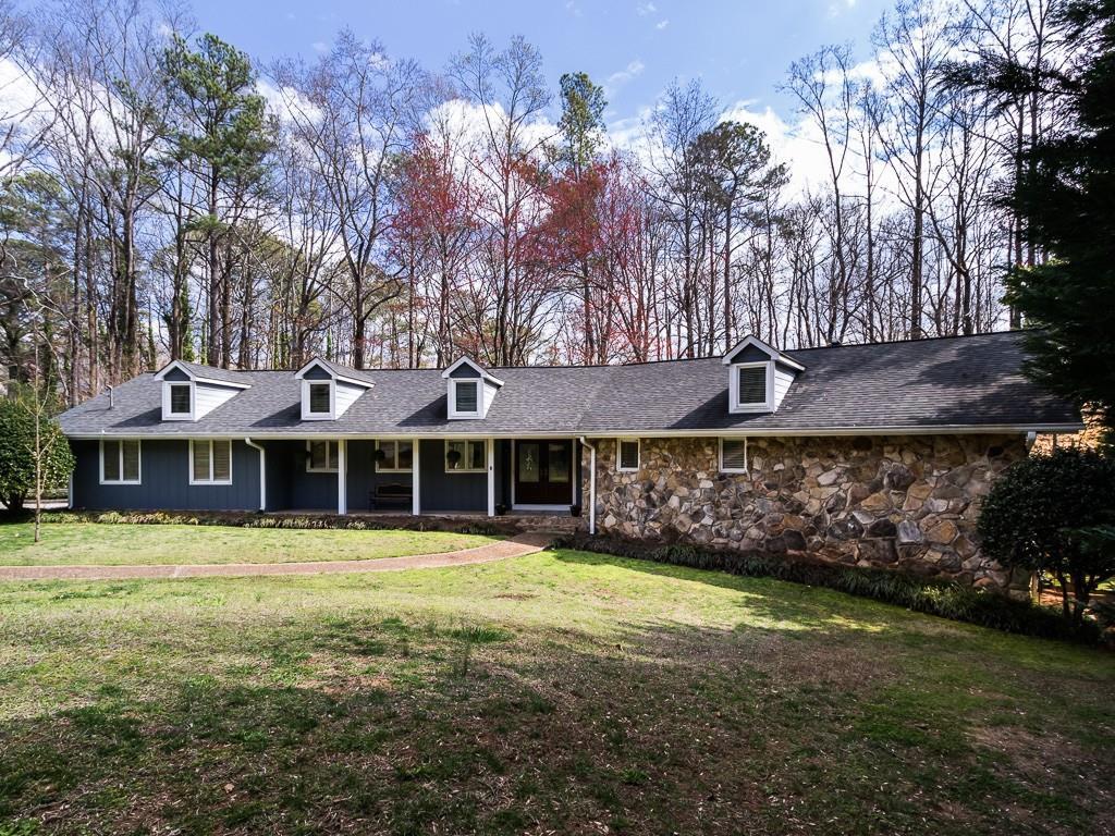 1631 Arnaud Ct., Dunwoody, GA 30338
