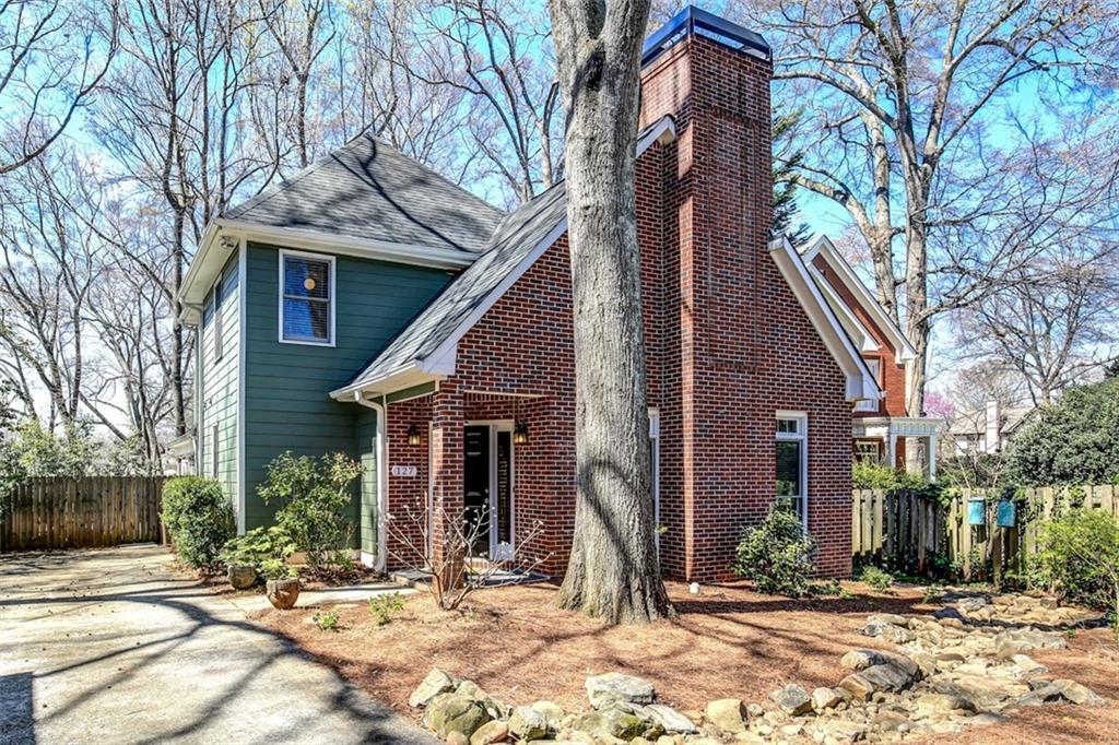 127 Candler Oaks Ln., Decatur, GA 30030