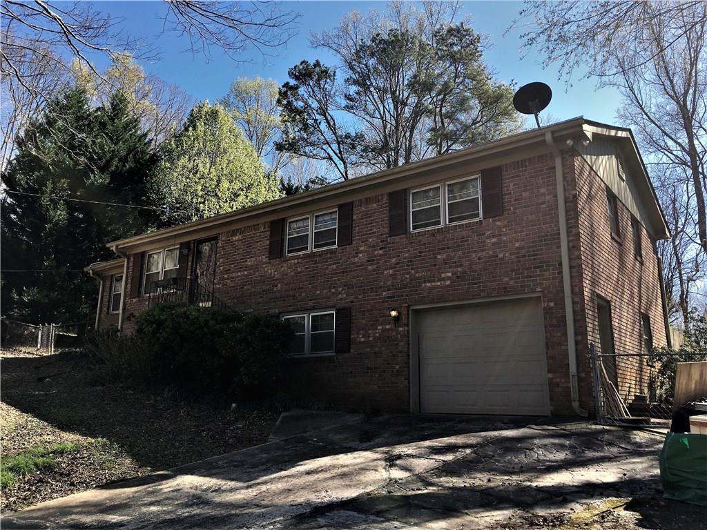 1511 Hickory Dr., Acworth, GA 30102