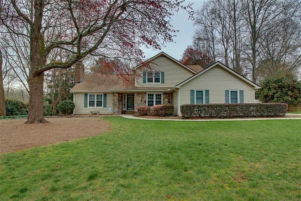 545 Saddle Creek Cir., Roswell, GA 30076