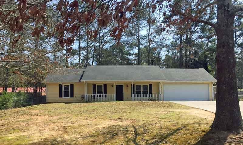 127 Springbrook Dr., Auburn, GA 30011