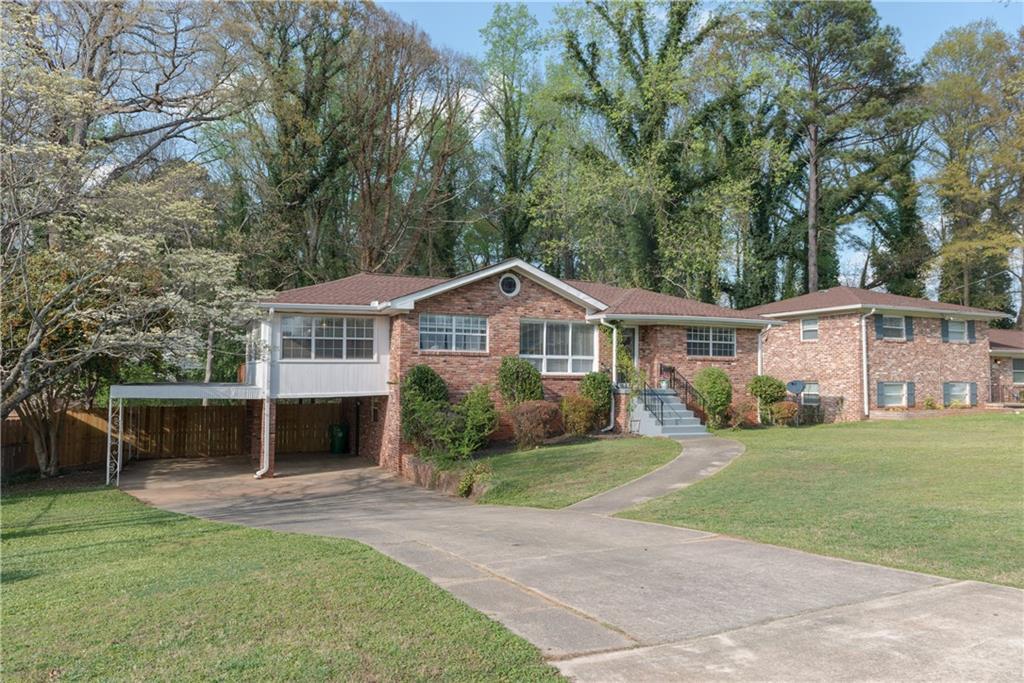 3296 Betty Cir., Decatur, GA 30032