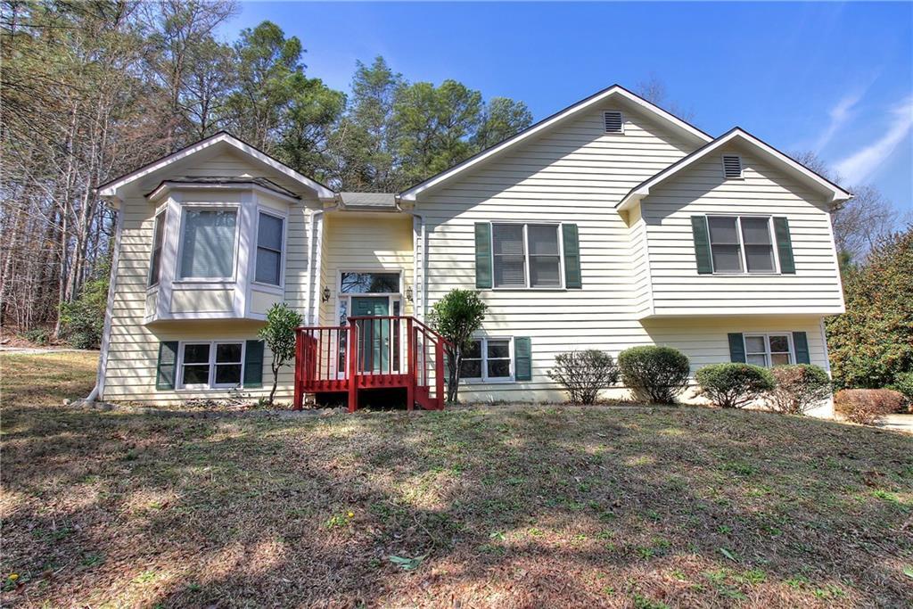 12 Rock Crest Cir., Cartersville, GA 30121