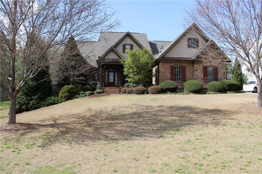 2313 Twin Oak Pl., Monroe, GA 30656