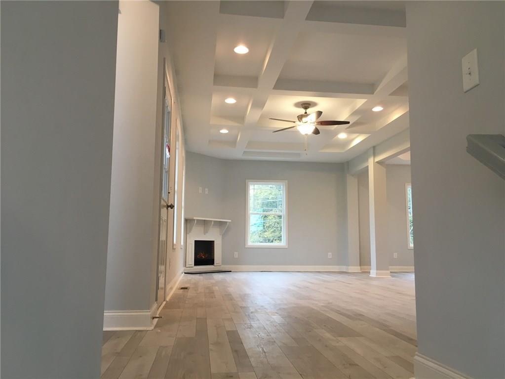 700 Rose Palm Ln., Atlanta, GA 30315