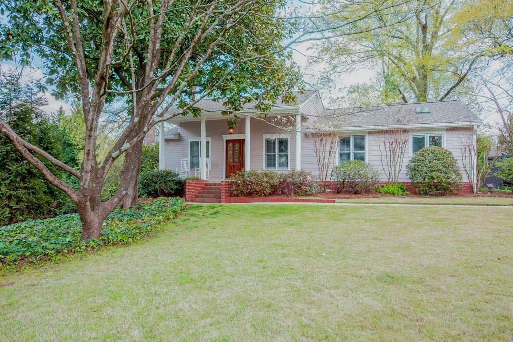 1497 Brook Valley Ln., Atlanta, GA 30324