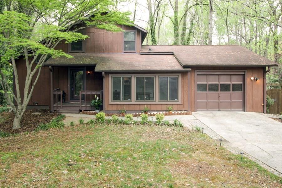 2493 Westhill Ct., Norcross, GA 30071