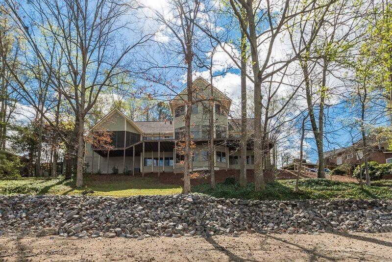 6703 Bass Cir., Buford, GA 30518