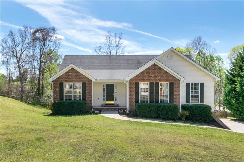 5529 Rolling Mist Ct., Flowery Branch, GA 30542