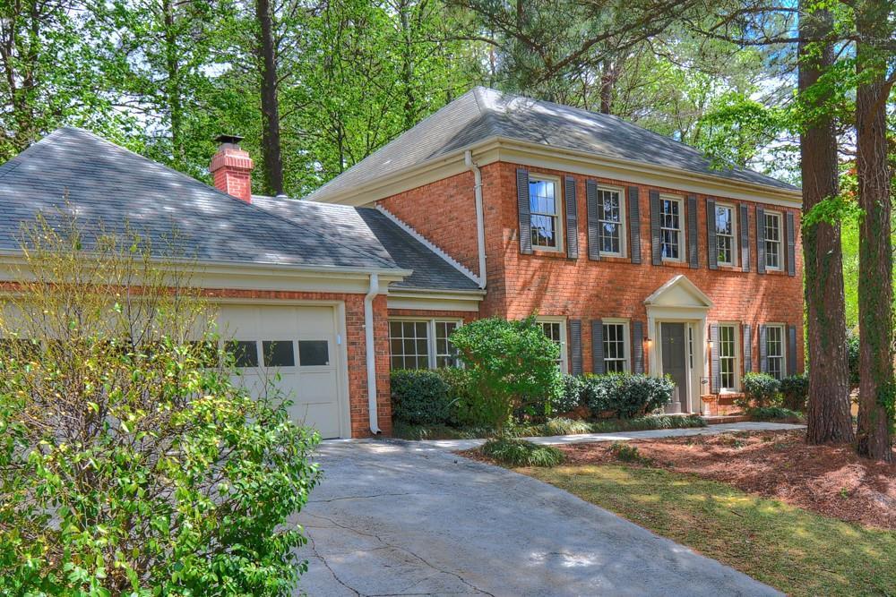 668 Roxboro Ct., Lawrenceville, GA 30044