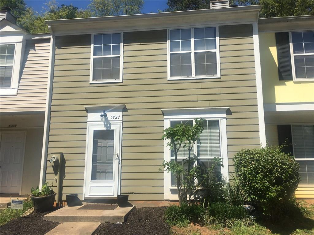 5727 Wells Cir., Stone Mountain, GA 30087