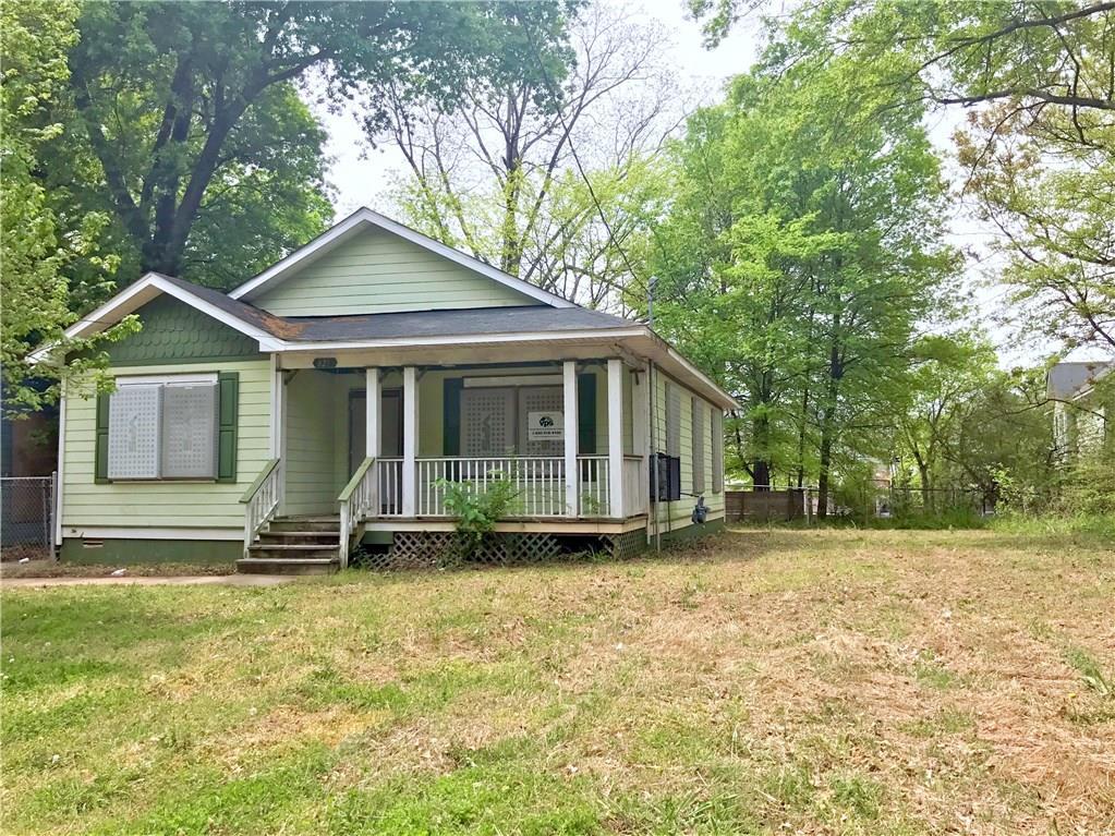 825 Smith St., Atlanta, GA 30310