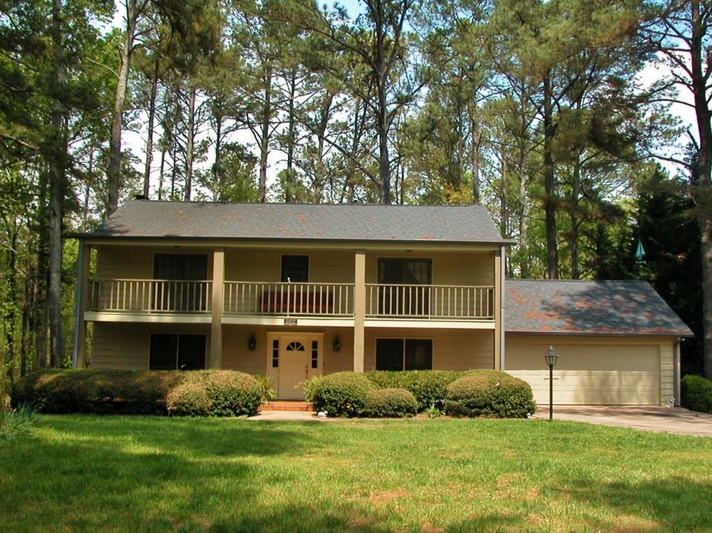 5432 Hidden Harbor Landing, Gainesville, GA 30504