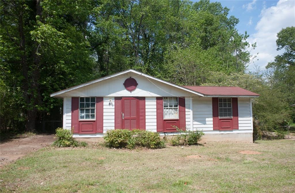 976 Martha Dr., Forest Park, GA 30297