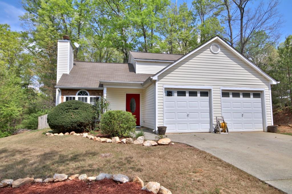 102 Hillcrest Dr., Canton, GA 30115