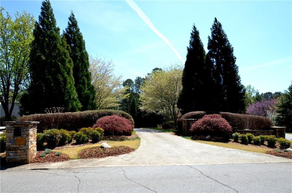 10748 Stroup Rd., Roswell, GA 30075