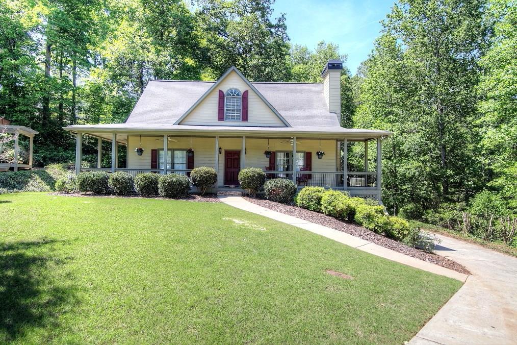 500 Wisteria Dr., Woodstock, GA 30188