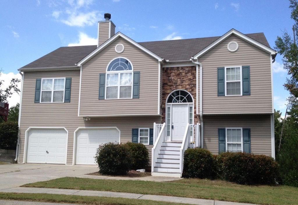 5733 Newnan Cir., Austell, GA 30106