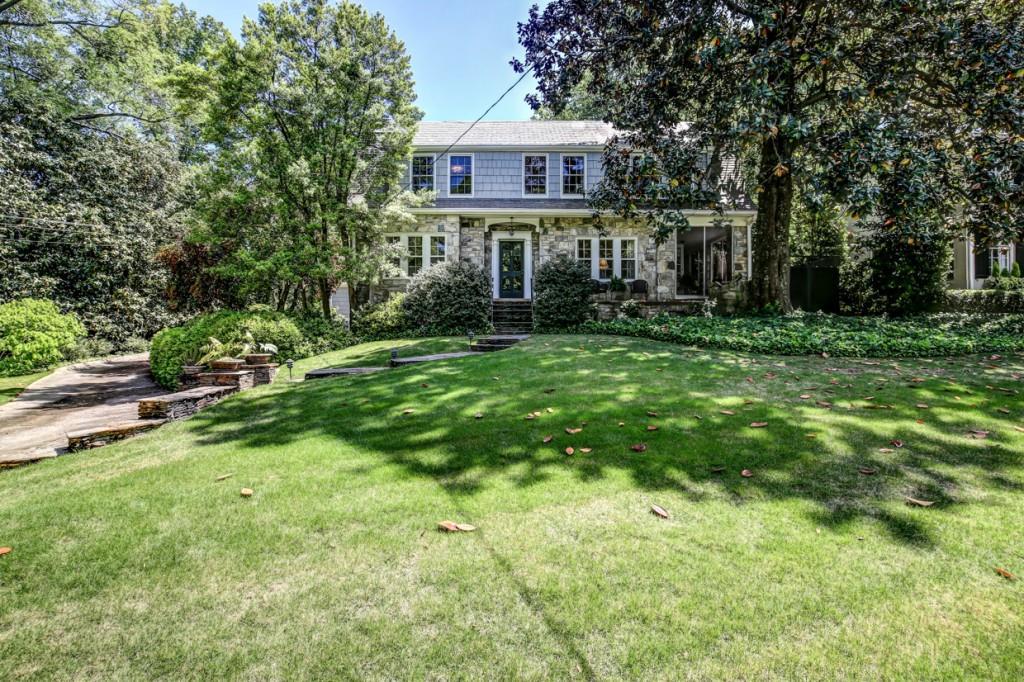 2489 Montview Dr., Atlanta, GA 30305