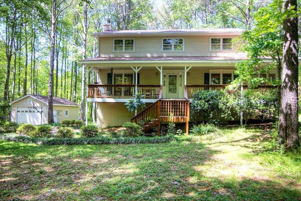 104 Eubanks Ct., Woodstock, GA 30188