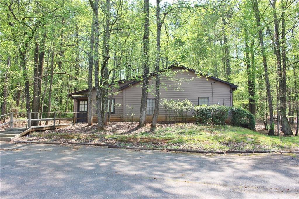 4103 Castleberry Rd., Cumming, GA 30040