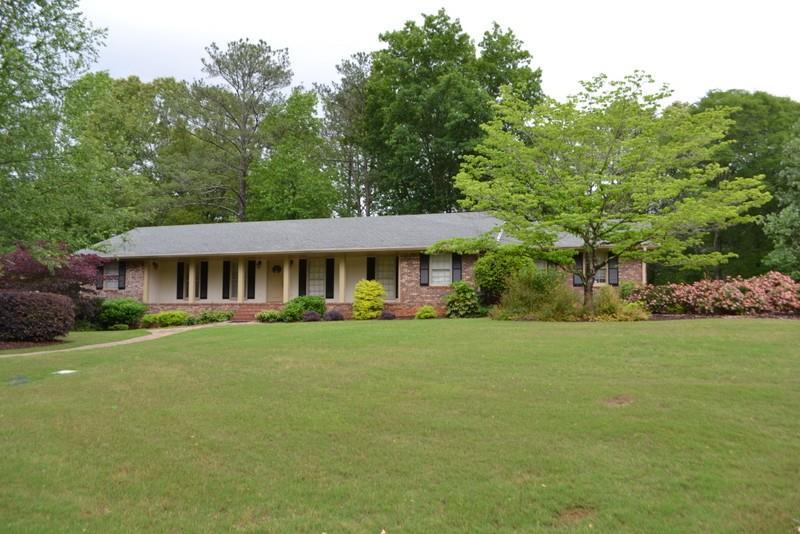 8844 Vansant St., Douglasville, GA 30134